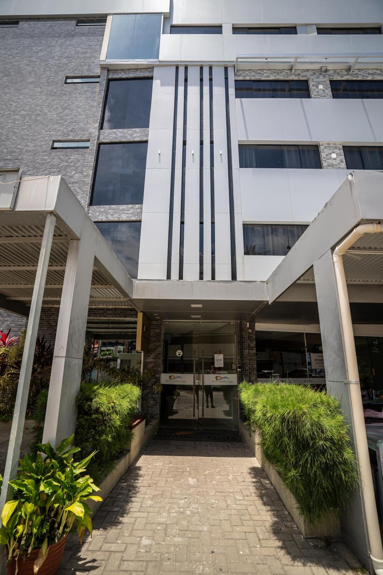 Hotel Bessa Golden Flats 3*
